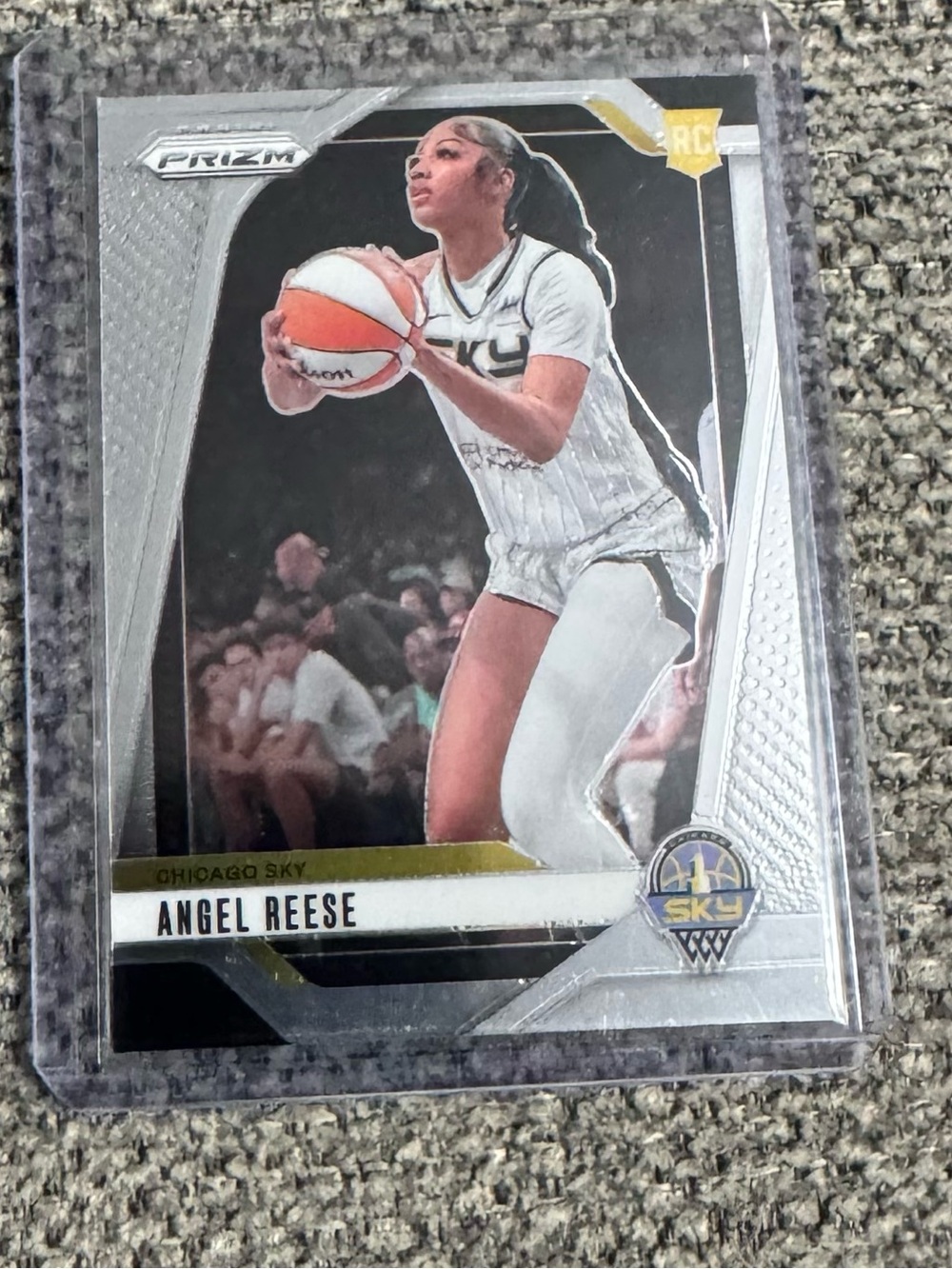 Panini Prizm Angel Reese Silver & White Chicago Sky Card